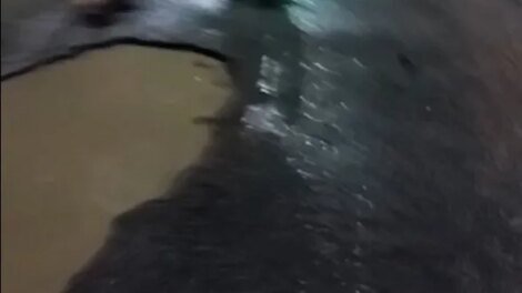 apos-forte-chuva,-cratera-surge-na-avenida-silva-jatahy,-em-fortaleza