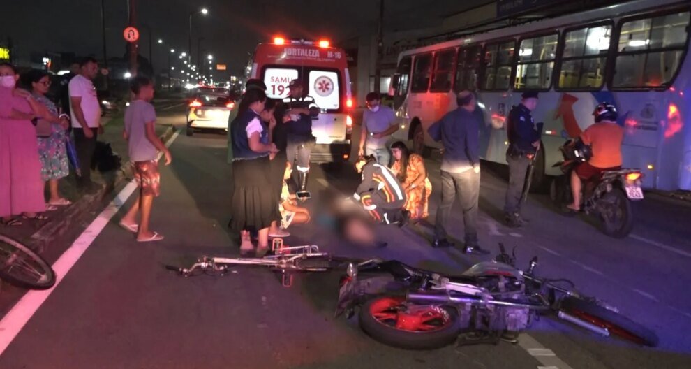 ciclista-idoso-fica-gravemente-ferido-em-acidente-com-moto-apos-sair-de-igreja-em-fortaleza
