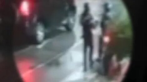 entregador-de-pizza-e-abordado-por-assaltante-durante-uma-entrega-e-tem-moto-roubada