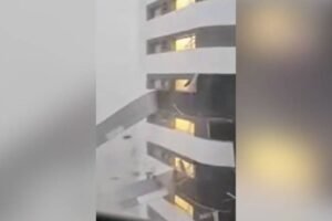 chuva-com-granizo-em-sp-arranca-fachada-de-predio,-mata-um-e-deixa-170-mil-sem-luz