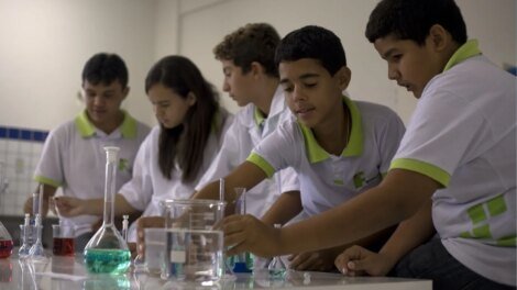 elmano-e-ministra-luciana-santos-lancam-nesta-sexta-(14)-programa-mais-ciencia-na-escola-no-ceara