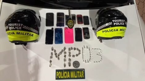policia-militar-desarticula-ponto-de-venda-de-drogas-em-fortaleza-e-prende-homem-em-flagrante
