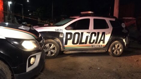 homem-e-morto-com-golpe-de-barra-de-ferro-enquanto-dormia-em-barraco,-em-maracanau/ce