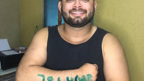 motorista-de-aplicativo-que-trabalha-8h-por-dia-em-corridas-passa-em-medicina-na-uece 