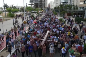 arquidiocese-de-fortaleza-realiza-a-14a-edicao-da-caminhada-penitencial