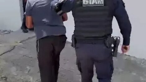 foragido-por-assalto-e-preso-apos-ameacar-comerciante-em-mercado-de-pacajus,-no-ceara