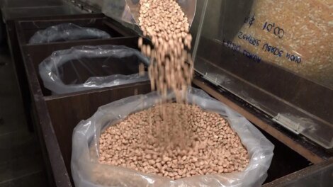 quantidade-personalizada:-venda-de-alimentos-a-granel-volta-a-ganhar-popularidade