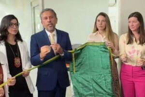 elmano-entrega-segunda-delegacia-de-defesa-da-mulher-em-fortaleza,-no-bairro-papicu