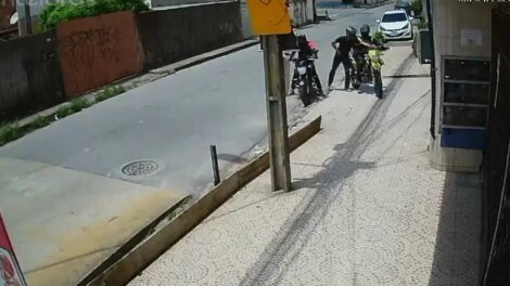 motociclista-por-aplicativo-tem-celular-roubado-no-bairro-antonio-bezerra
