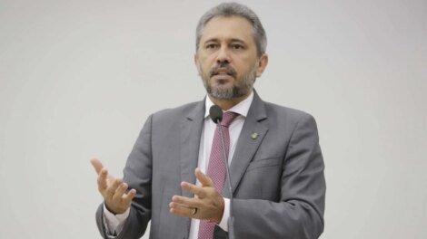 elmano-anuncia-publicacao-do-edital-para-o-concurso-publico-da-policia-militar-do-ceara