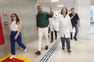 novos-leitos-para-cirurgias-ortopedicas-no-huc-serao-entregues-ainda-este-mes,-diz-elmano