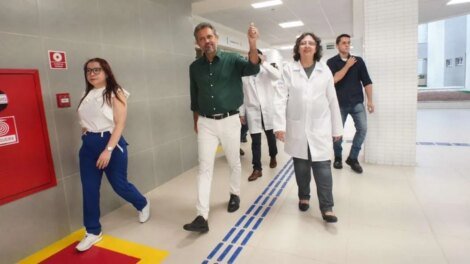 novos-leitos-para-cirurgias-ortopedicas-no-huc-serao-entregues-ainda-este-mes,-diz-elmano