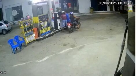 frentista-e-assaltado-por-criminosos-em-moto-e-tem-r$-400-levados-do-caixa