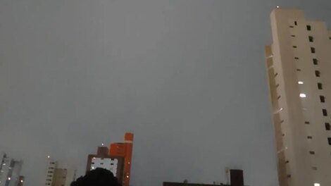 fortaleza-e-atingida-por-forte-chuva-na-noite-deste-domingo-(6)