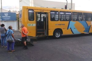 mulher-morre-em-acidente-entre-moto-e-onibus-em-juazeiro-do-norte,-no-ceara