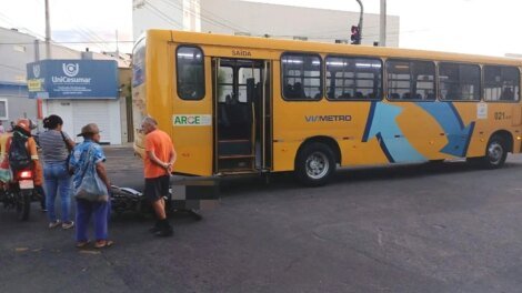 video:-veja-momento-que-mulher-morre-atropelada-por-onibus-em-acidente-em-juazeiro-do-norte