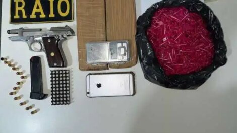 adolescente-de-14-anos-e-apreendido-com-granada,-maconha-e-pistola-em-fortaleza