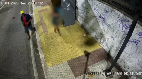 homem-e-preso-apos-agredir-mulher-com-galho-de-arvore-em-parada-de-onibus