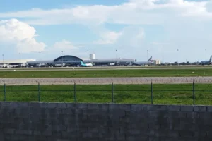 voo-com-102-brasileiros-deportados-dos-eua-chega-a-fortaleza-nesta-sexta-feira-(11)