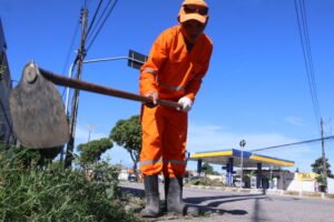 caminhao-“limpezinha”-comeca-a-recolher-moveis-e-eletrodomesticos-em-fortaleza