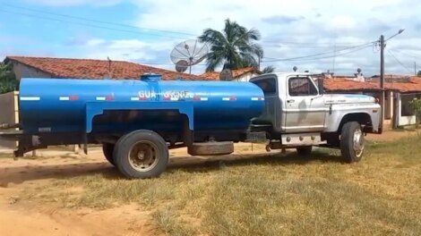 comunidades-do-ceara-ainda-dependem-de-carro-pipa-para-abastecimento