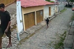 camera-flagra-ladrao-furtando-bicicleta-da-porta-da-casa-da-vitima,-em-caucaia/ce