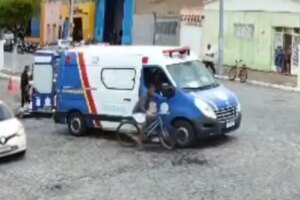 homem-furta-celular-de-ambulancia-durante-socorro-e-servico-fica-sem-comunicacao