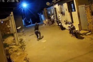 ataque-a-tiros-contra-grupo-de-pessoas-em-calcada-deixa-feridos-em-capistrano-(ce)