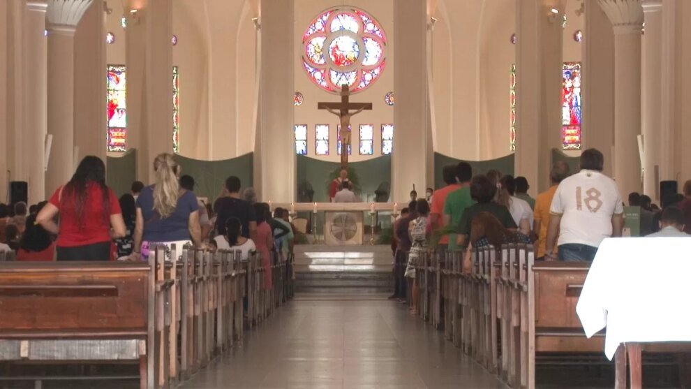 sexta-feira-santa:-unico-dia-do-ano-sem-missa-na-igreja-catolica;-entenda-o-motivo