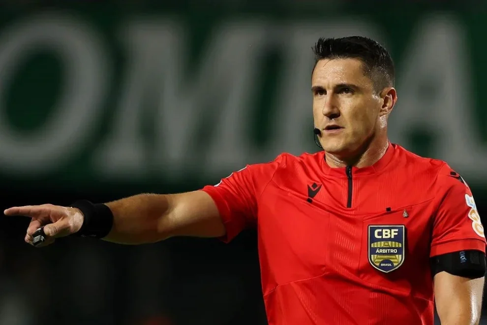 arbitro-gaucho-rafael-rodrigo-klein-apita-bahia-x-ceara-na-5a-rodada-do-brasileirao