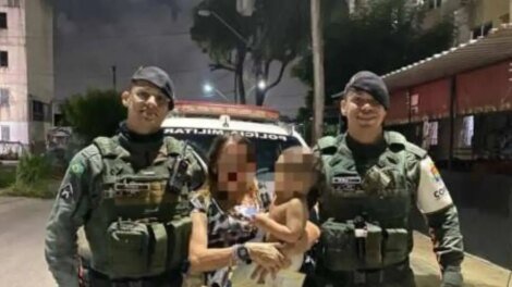 policiais-militares-salvam-bebe-engasgado-em-bairro-de-fortaleza