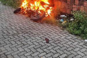 homem-e-morto-a-tiros-e-tem-corpo-carbonizado-apos-ataque-no-aracape,-em-fortaleza