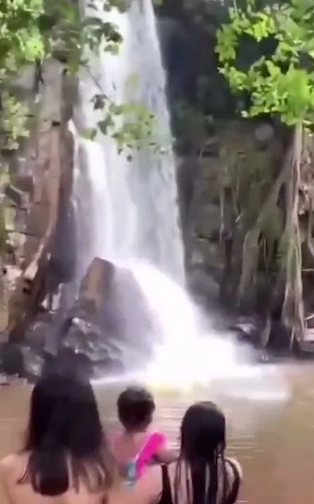 mulher-fica-gravemente-ferida-apos-cair-de-cachoeira-em-vicosa-do-ceara