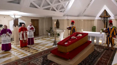 alcolumbre,-motta-e-barroso-devem-acompanhar-lula-ao-velorio-do-papa-francisco