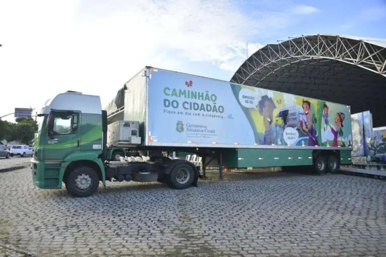 caminhao-do-cidadao-leva-servicos-de-emissao-de-documentos-a-fortaleza-e-interior-do-ceara