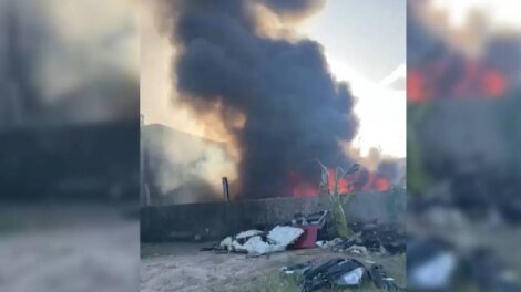 bombeiros-sao-acionados-apos-menino-de-7-anos-incendiar-lixao-com-isqueiro