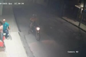 idosos-em-bar-nao-entregam-celulares-e-criminosos-fogem-sem-levar-nada
