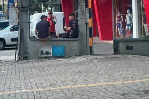 mesmo-proibidos,-torcedores-do-colo-colo-compram-ingressos-para-jogo-contra-o-fortaleza