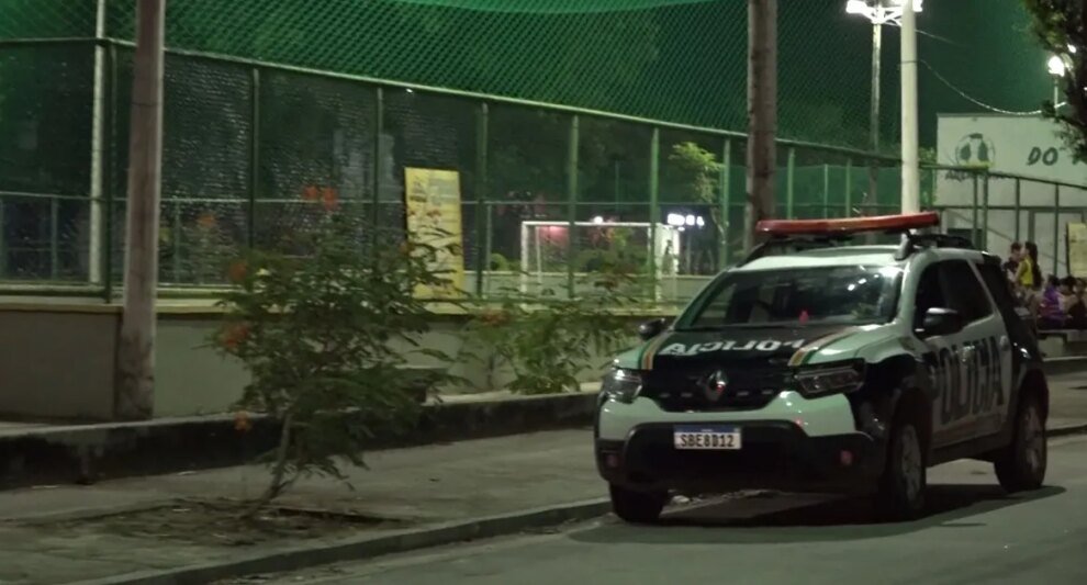 adolescente-e-morto-a-tiros-durante-ataque-a-areninha-em-fortaleza;-outra-pessoa-foi-baleada