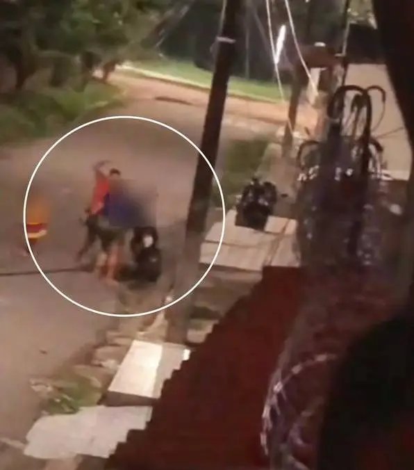 mulher-e-agredida-por-homem-na-frente-de-crianca-no-meio-da-rua-em-maracanau-(ce)