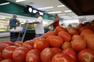 custo-de-‘cesta-ideal’-para-uma-alimentacao-saudavel-chega-a-r$-432-em-abril,-diz-estudo