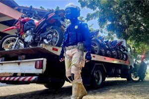 prf-realiza-operacao-em-barro-(ce),-recolhe-11-motocicletas-e-aplica-57-autuacoes