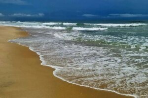em-fortaleza,-apenas-oito-trechos-estao-proprios-para-o-banho-neste-fim-de-semana