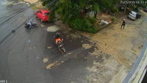 bandido-cai-da-moto-durante-fuga-apos-latrocinio-na-comunidade-do-luxou,-em-fortaleza