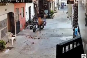 homem-com-tornozeleira-cai-de-telhado-ao-tentar-fugir-da-policia-em-fortaleza