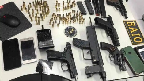 sete-pessoas-sao-presas-e-arsenal-e-apreendido-apos-duplo-homicidio-em-fortaleza