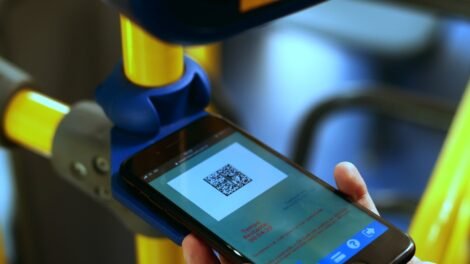 uso-do-pix-nos-onibus-de-fortaleza-cresce-52,7%-em-2025-com-popularizacao-do-qrbus