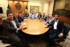 romeu-aldigueri-recebe-oposicao-para-discutir-funcionamento-do-legislativo-estadual