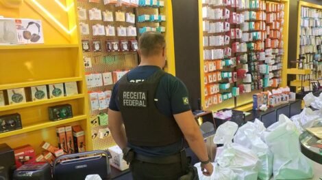 operacao-triunfo:-receita-federal-apreende-mercadorias-ilegais-no-comercio-de-sobral