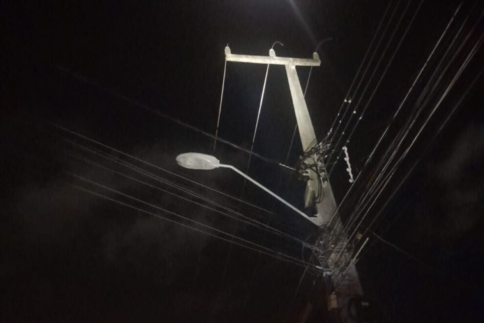 150-metros-de-cabos-sao-furtados-em-fortaleza,-na-madrugada-desta-sexta-feira-(13)